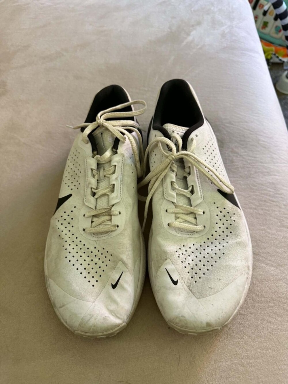 Nike Air Zoom Men’s Shoes Black White Size 13 Athletic Sneakers
